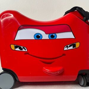 Disney Red Lightning McQueen Ride-On Suitcase